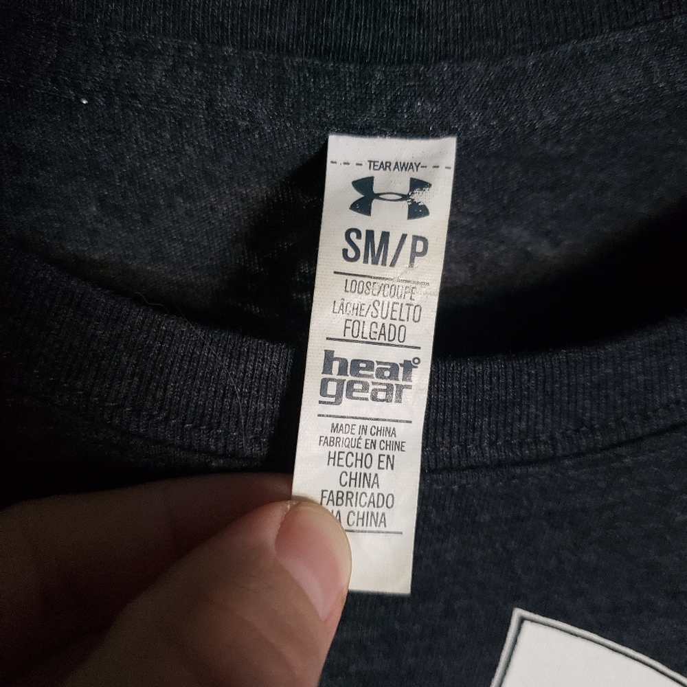 Under armour t shirt